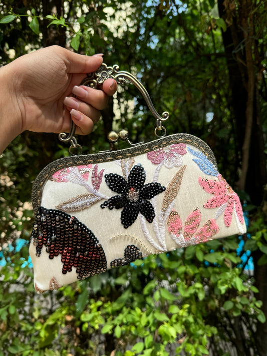 Antique frame bag - White