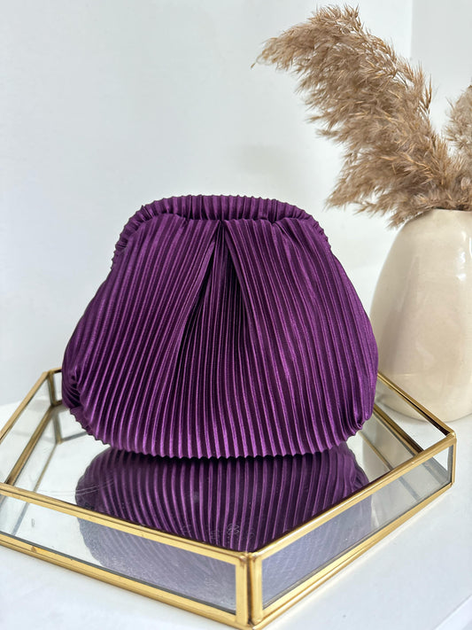METALLIC PLEATED BAUTA BAG - PLUM