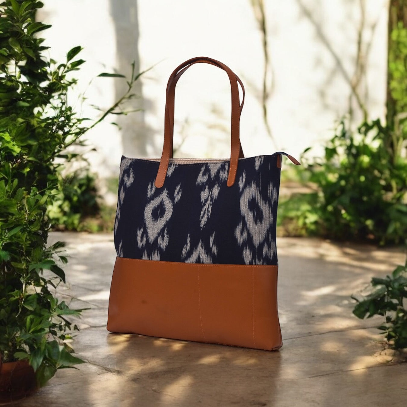 Usbec Ikat Tote Bag